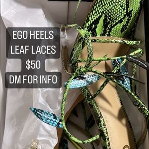 Beautiful heels, laces are leaf